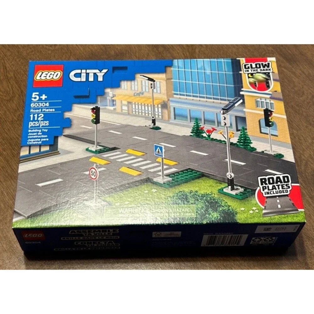 LEGO CITY: Road Plates (60304) | NIB | Glow In Dark Pieces